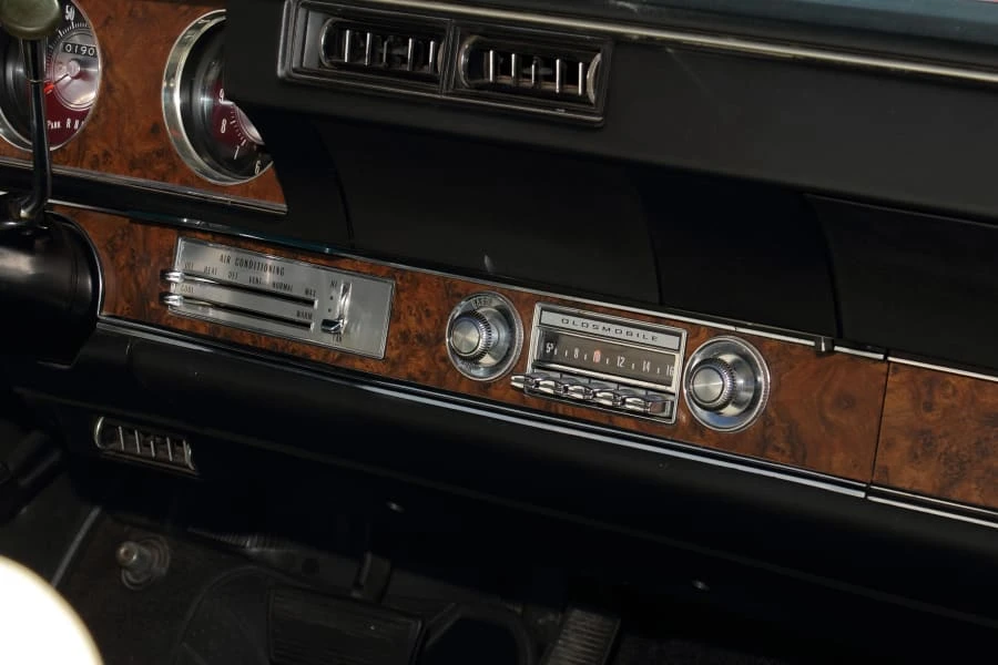 1970 Oldsmobile Cutlass 3rd Gen - Image 24 of 31