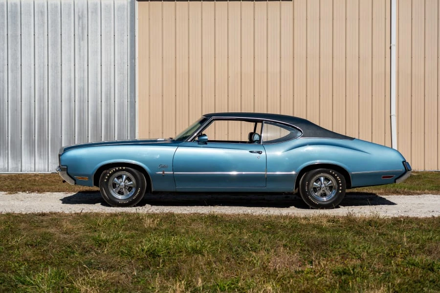 1970 Oldsmobile Cutlass Supreme - Image 2 of 25