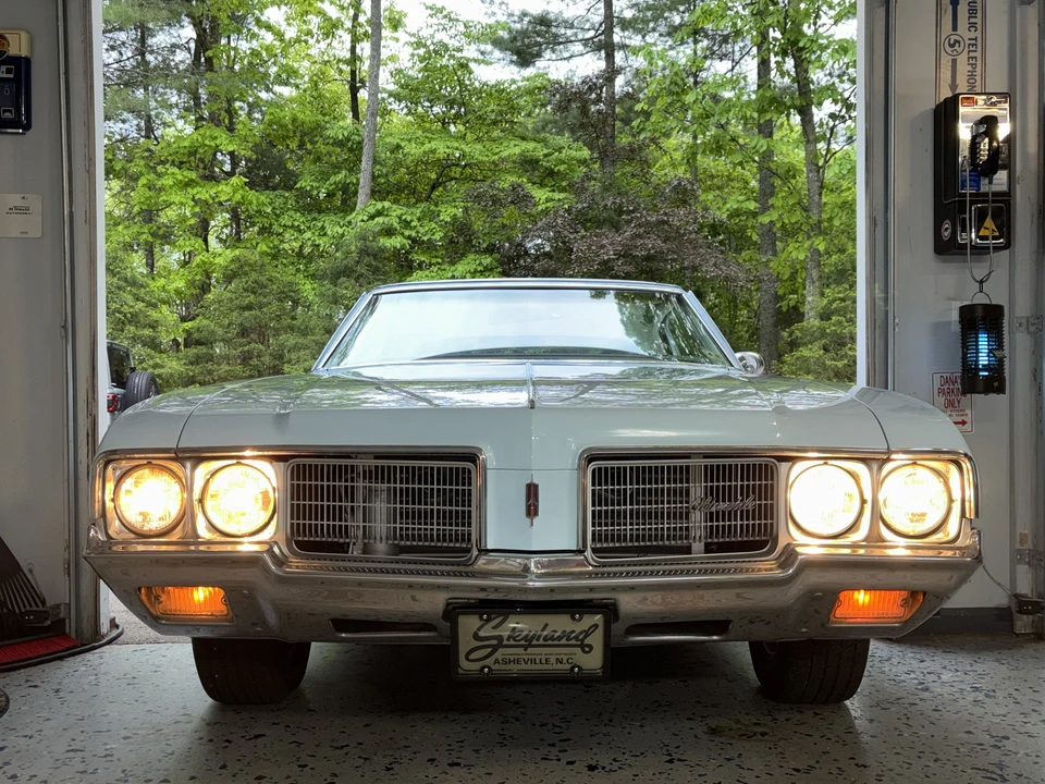 1970 Oldsmobile Cutlass Supreme - Image 10 of 31