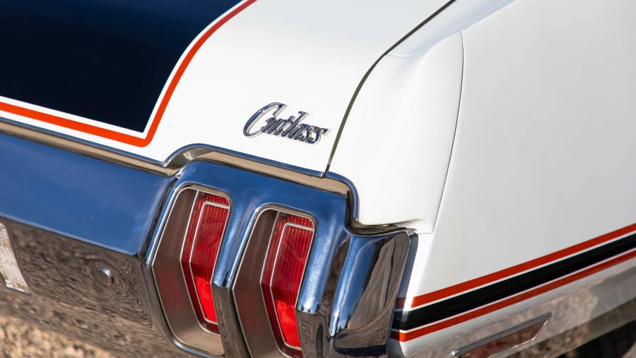1970 Oldsmobile Cutlass Supreme - Image 10 of 12