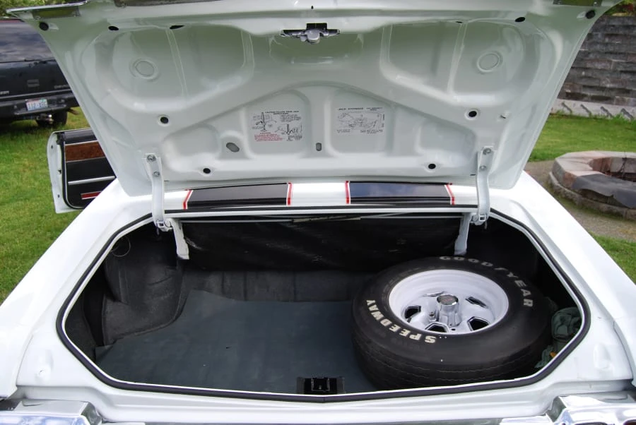 1970 Oldsmobile Cutlass Supreme - Image 10 of 12