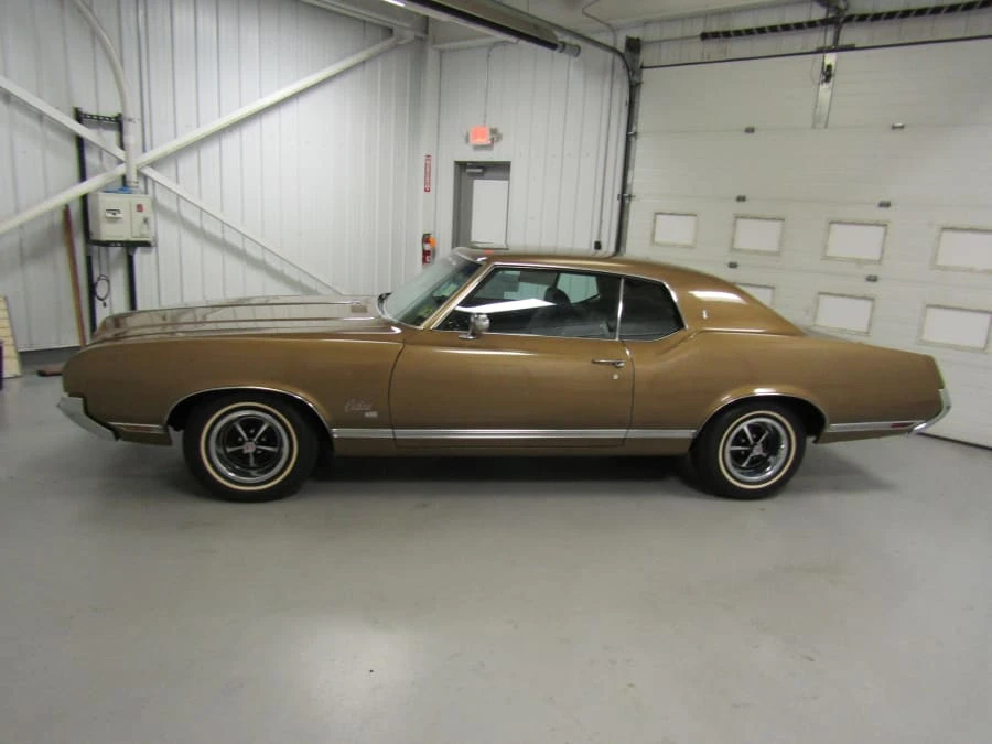 1970 Oldsmobile Cutlass Supreme - Image 2 of 12