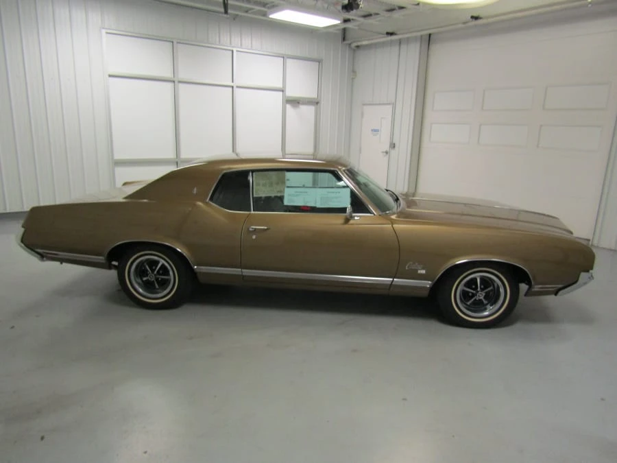1970 Oldsmobile Cutlass Supreme - Image 11 of 12