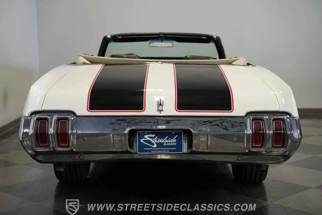 1970 Oldsmobile Cutlass Supreme - Image 9 of 21