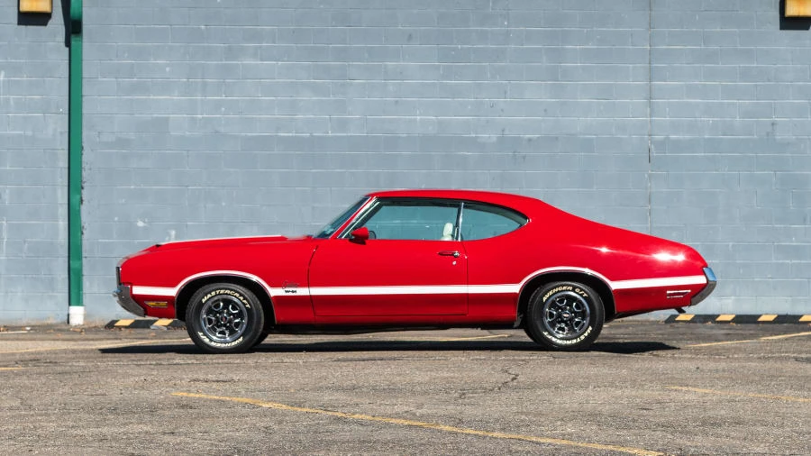 1970 Oldsmobile Cutlass 3rd Gen - Image 2 of 12