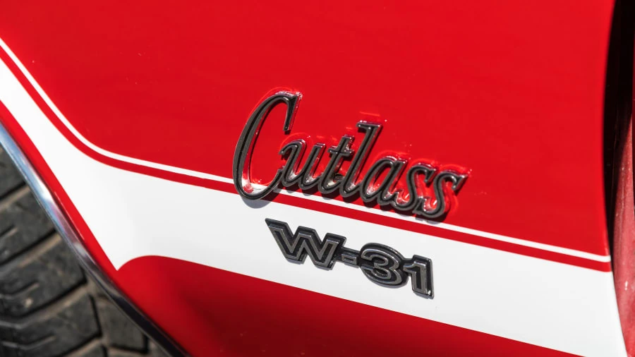 1970 Oldsmobile Cutlass 3rd Gen - Image 9 of 12