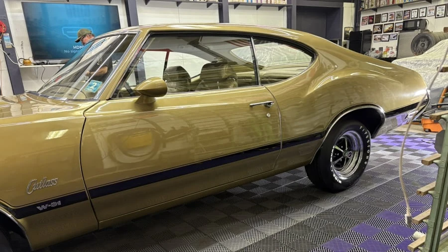 1970 Oldsmobile Cutlass 3rd Gen - Image 9 of 31