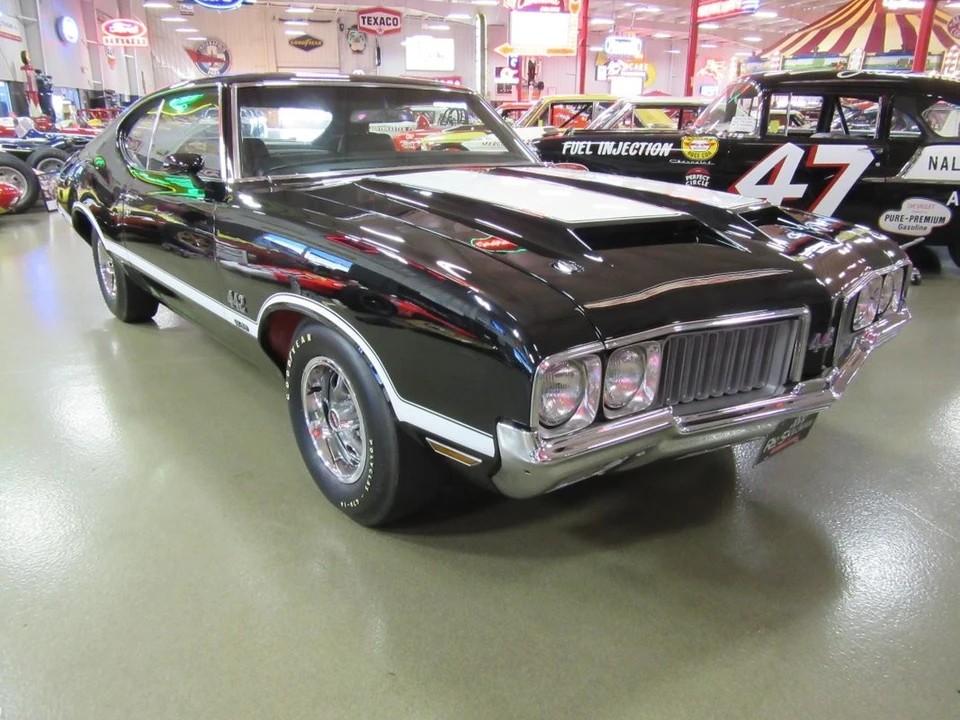 1970 Oldsmobile Cutlass 3rd Gen - Image 2 of 12