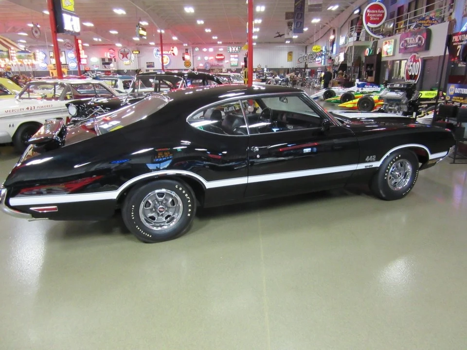 1970 Oldsmobile Cutlass 3rd Gen - Image 5 of 12
