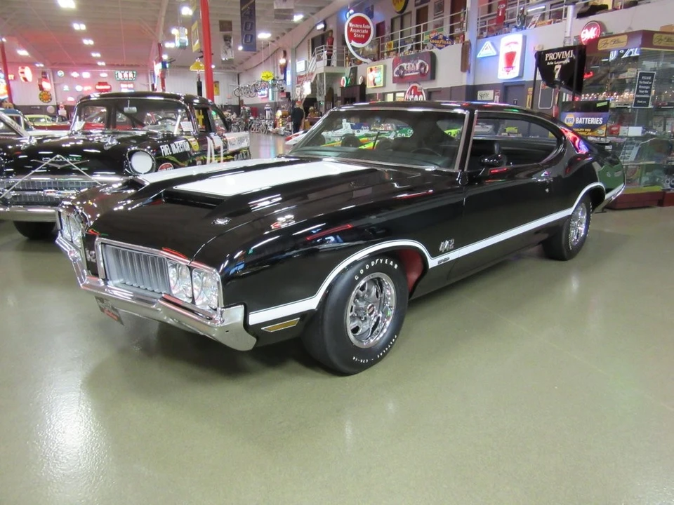 1970 Oldsmobile Cutlass 3rd Gen - Image 6 of 12