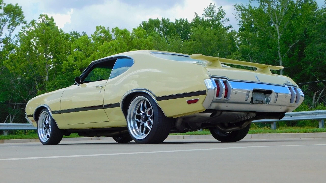 1970 Oldsmobile Cutlass 3rd Gen - Image 9 of 21