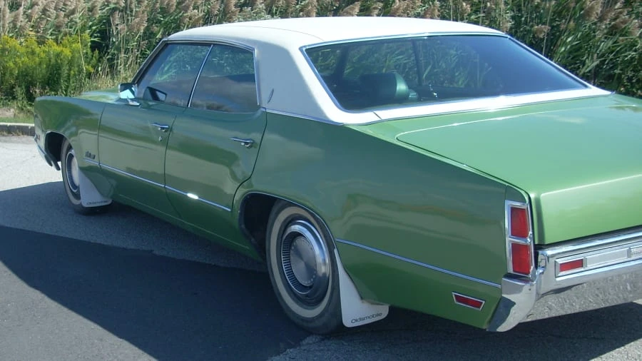 1970 Oldsmobile 88 - Image 3 of 12