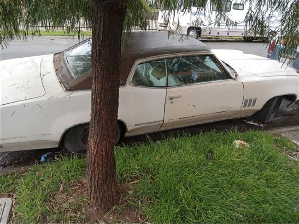 1970 Oldsmobile 88 - Image 3 of 7