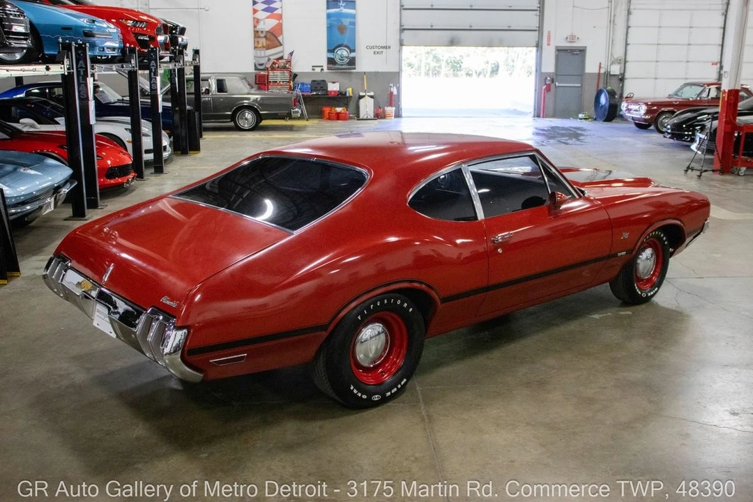1970 Oldsmobile F-85 & Jetfire - Image 7 of 12