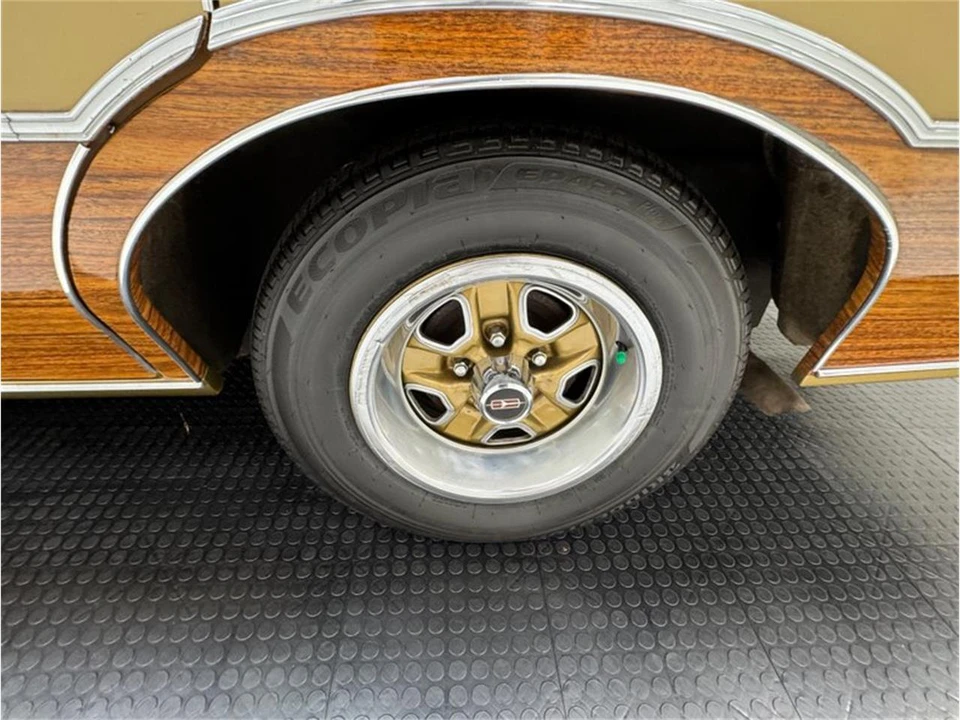 1970 Oldsmobile Vista Cruiser - Image 19 of 31