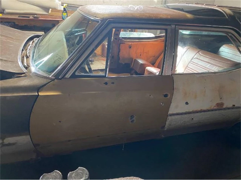 1970 Oldsmobile Vista Cruiser - Image 7 of 11