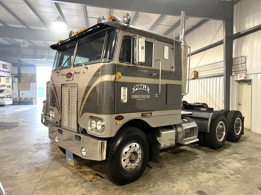 1970 Peterbilt - Image 4 of 11