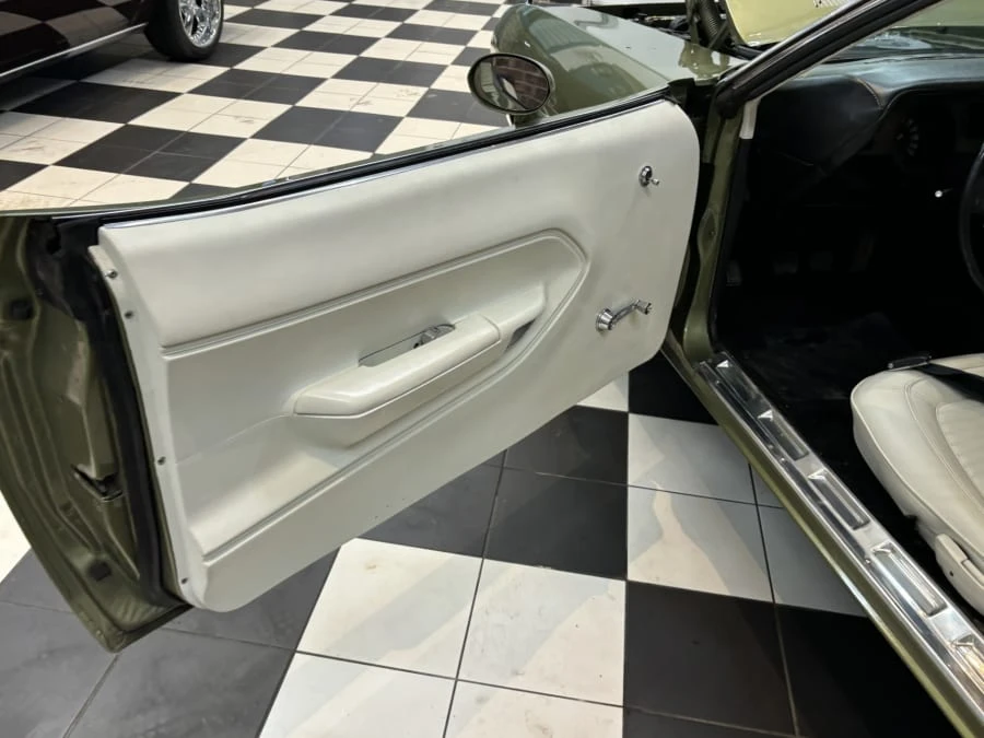 1970 Plymouth 'Cuda 3rd Gen Coupe - Image 14 of 31