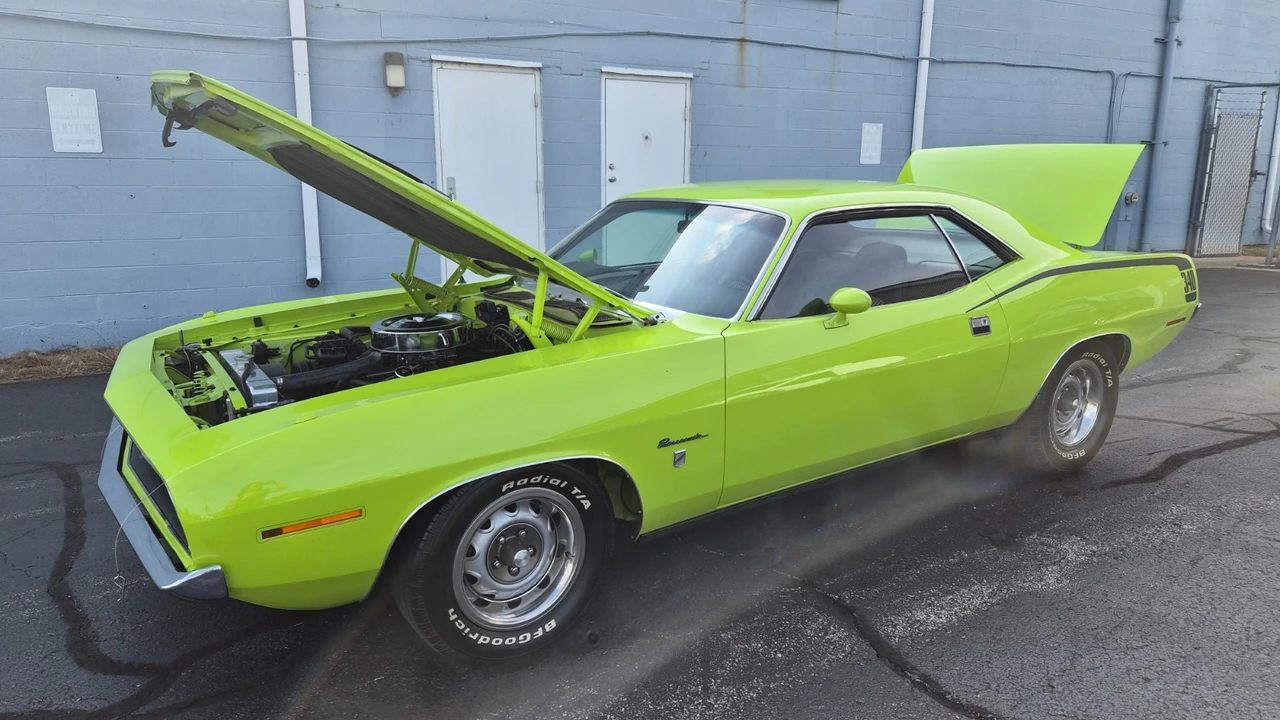 1970 Plymouth Barracuda - Image 10 of 31