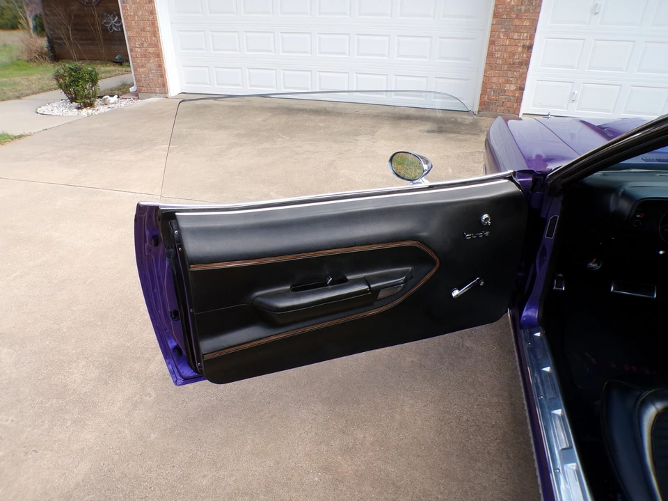 1970 Plymouth 'Cuda 3rd Gen Coupe - Image 9 of 31