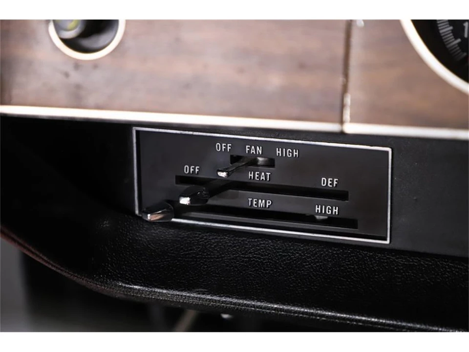 1970 Plymouth 'Cuda 3rd Gen Coupe - Image 25 of 31