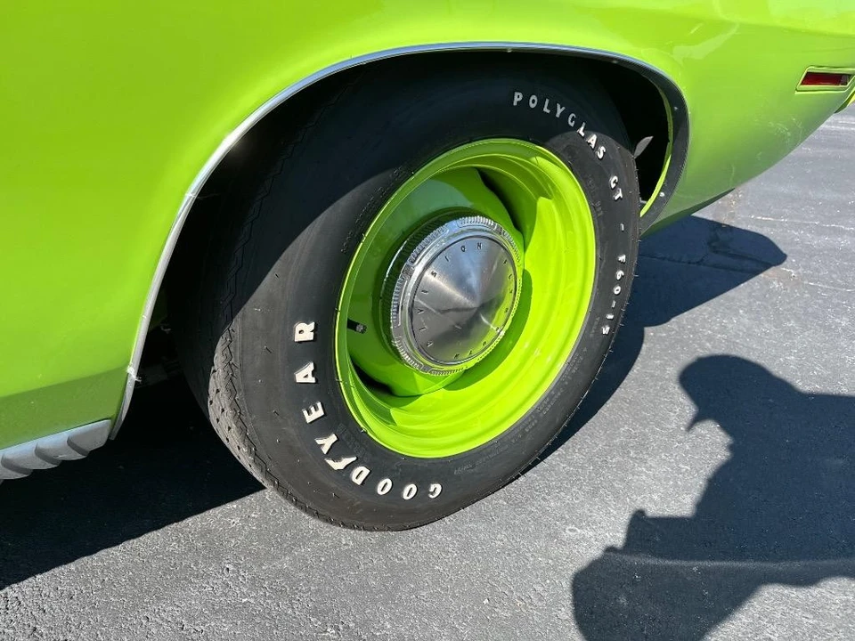 1970 Plymouth Hemi 'Cuda 3rd Gen Convertible - Image 28 of 31