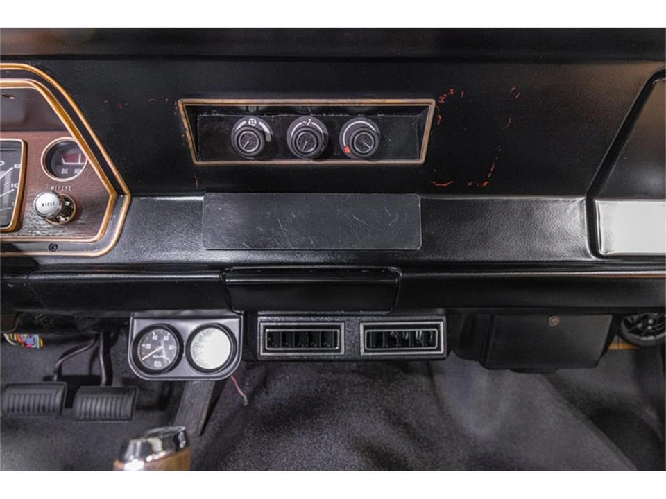 1970 Plymouth Duster - Image 16 of 31