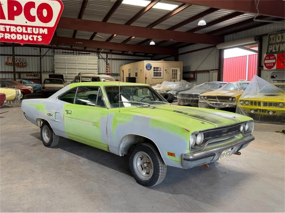 1970 Plymouth GTX - Image 2 of 31