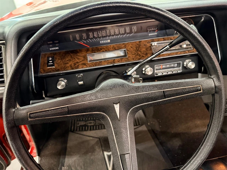 1970 Pontiac Bonneville 3rd Gen - Image 25 of 31
