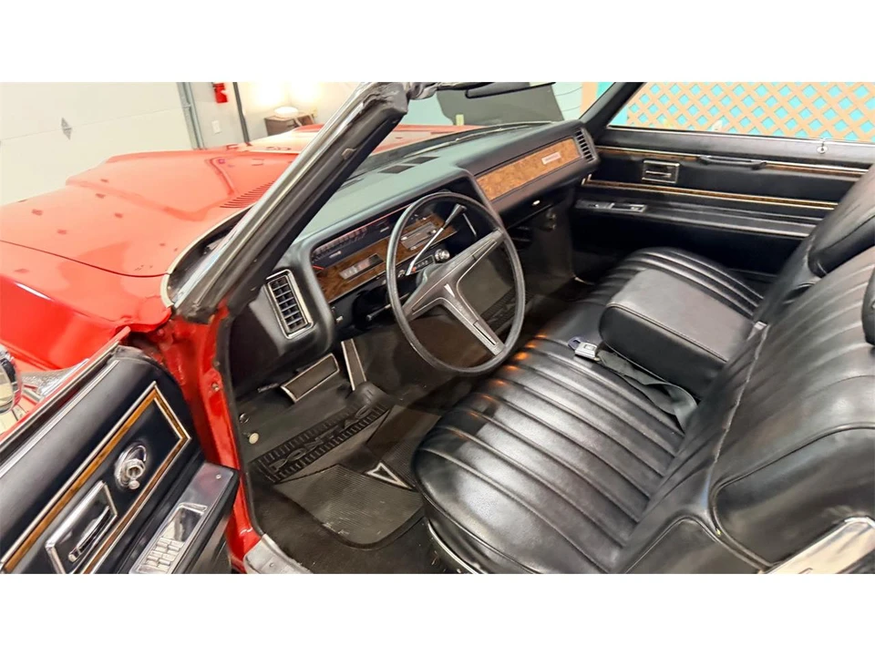 1970 Pontiac Bonneville 3rd Gen - Image 30 of 31