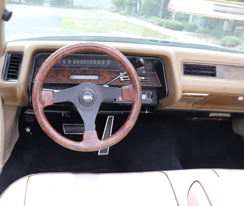 1970 Pontiac Bonneville 3rd Gen - Image 20 of 24