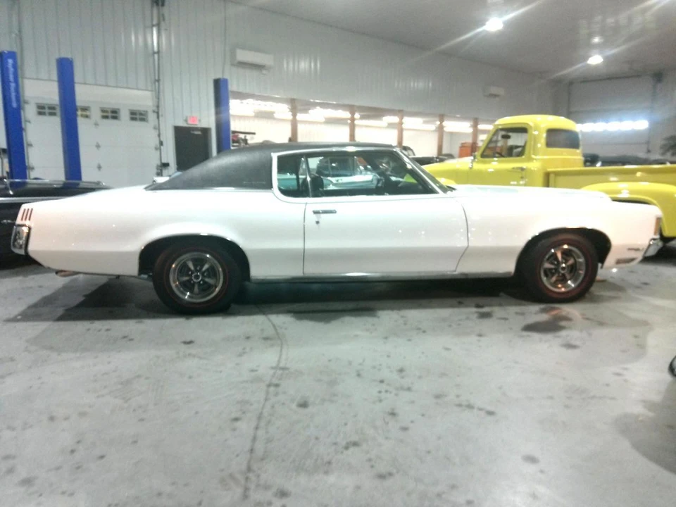 1970 Pontiac Grand Prix 2nd Gen - Image 7 of 15