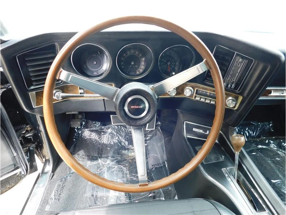 1970 Pontiac Grand Prix 2nd Gen - Image 14 of 31