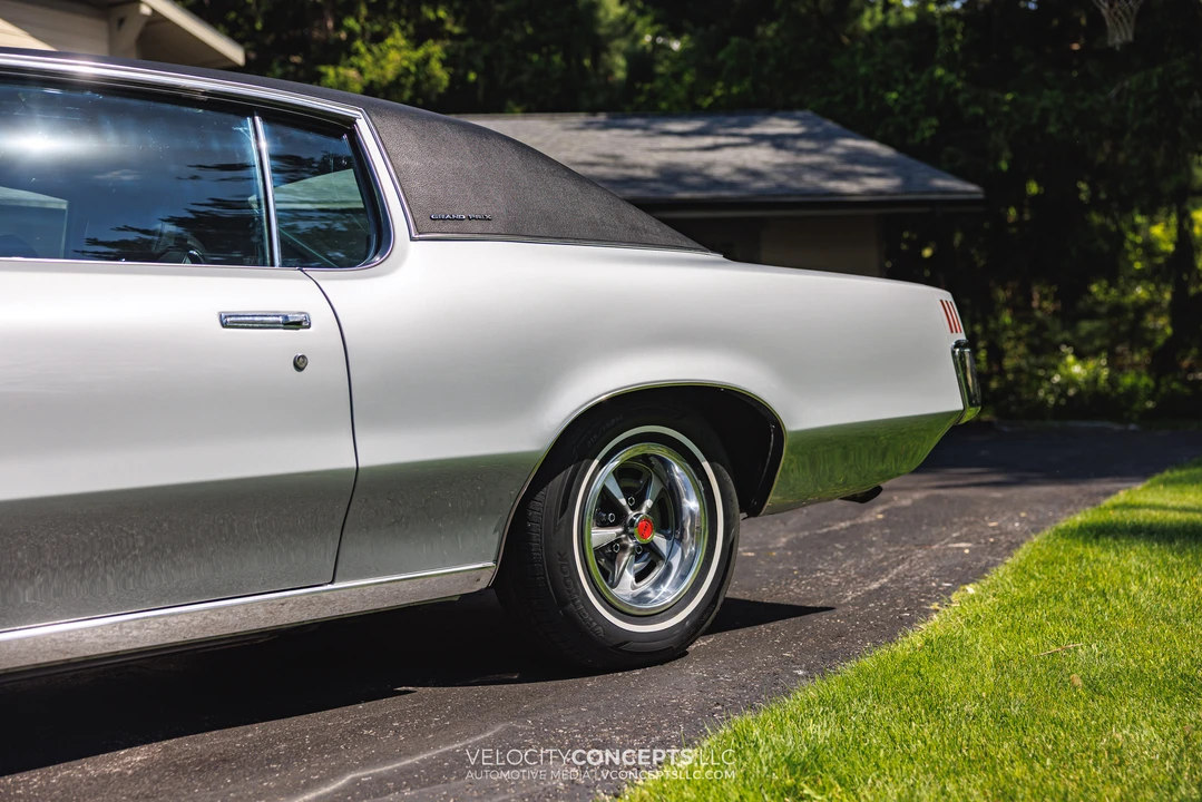 1970 Pontiac Grand Prix 2nd Gen - Image 26 of 31