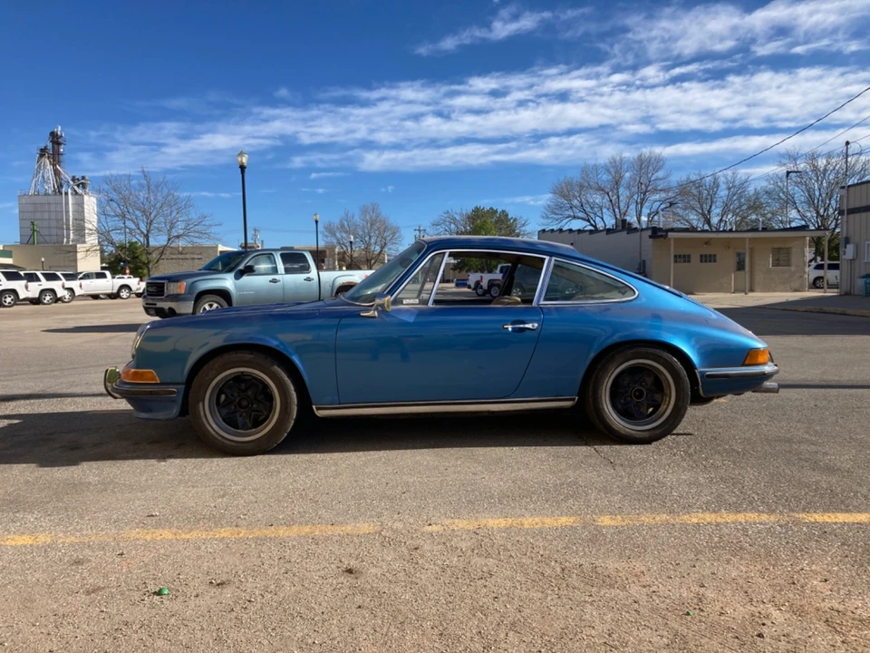1970 Porsche 911 - Image 2 of 4