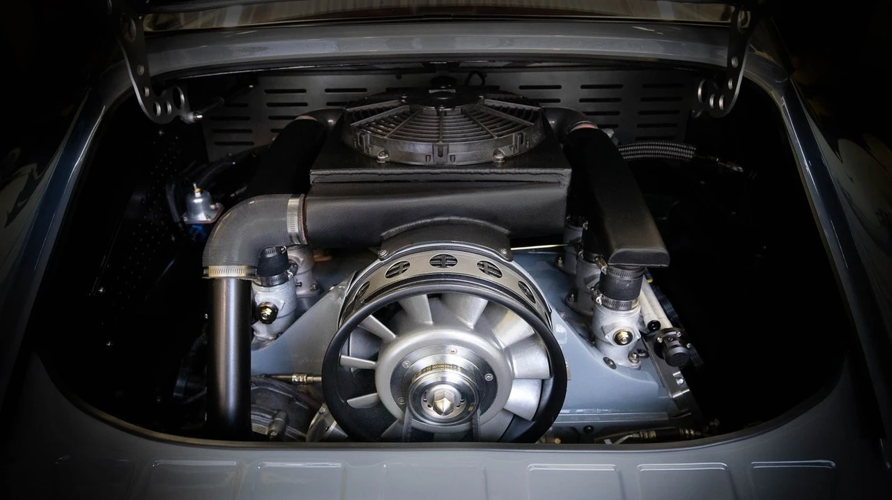 1970 Porsche 911 - Image 7 of 21