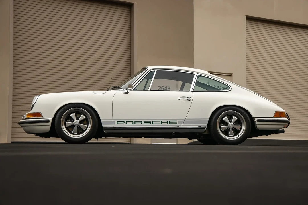 1970 Porsche 911 T F-Body LWB - Image 4 of 6