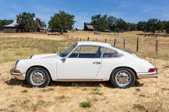 1970 Porsche 911 T F-Body LWB - Image 2 of 31
