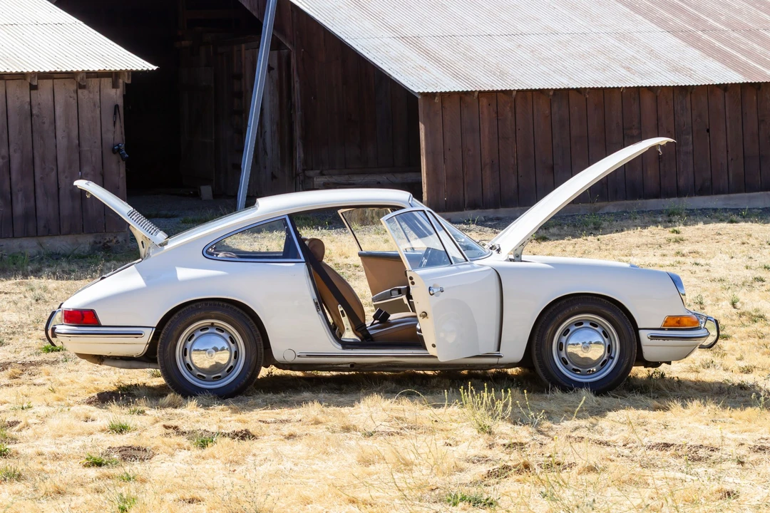 1970 Porsche 911 T F-Body LWB - Image 14 of 31