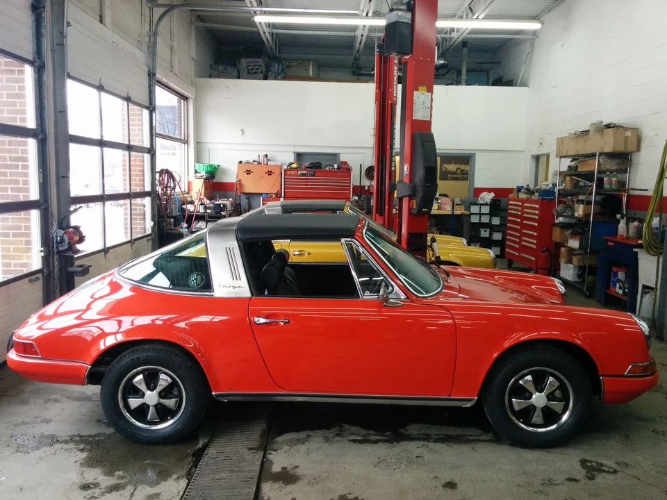 1970 Porsche 911 T F-Body LWB - Image 24 of 31