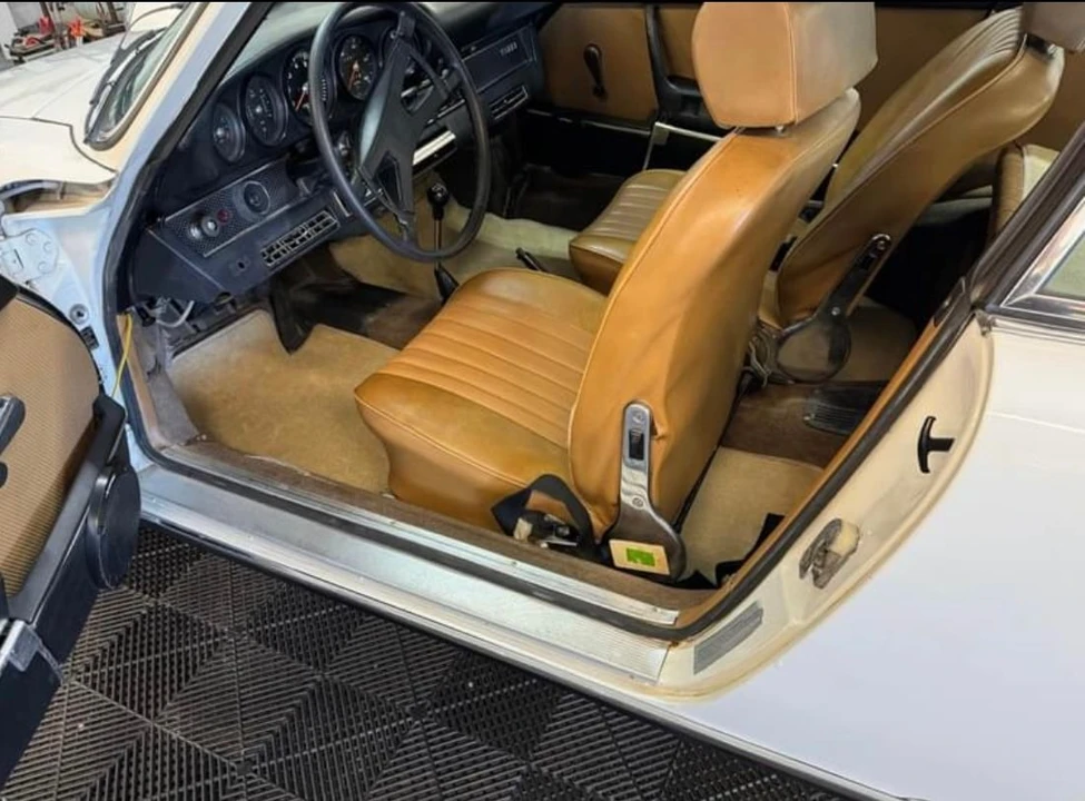 1970 Porsche 911 T F-Body LWB - Image 7 of 12