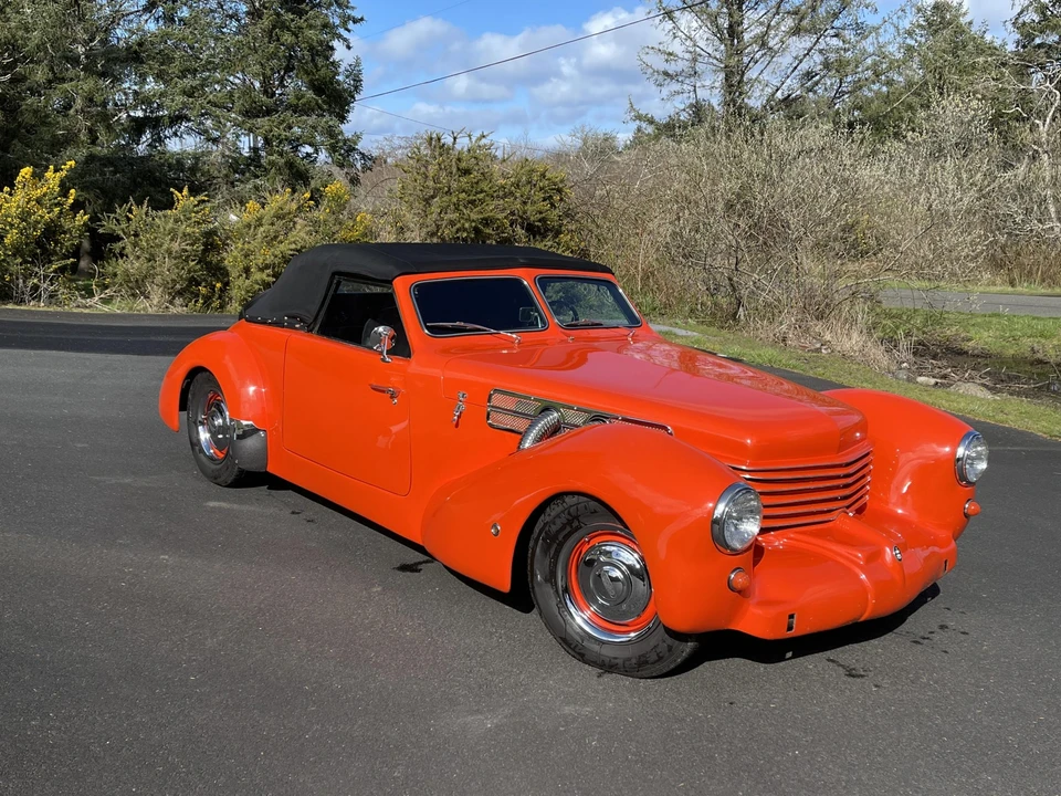 1970 Cord - Image 8 of 31