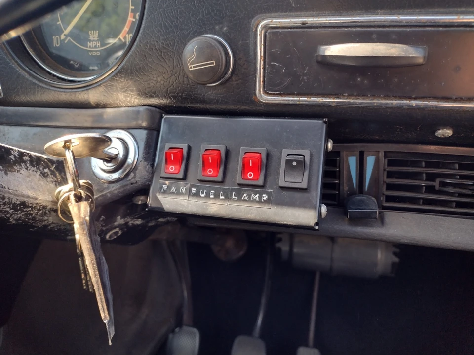 1970 Saab 95 - Image 15 of 31