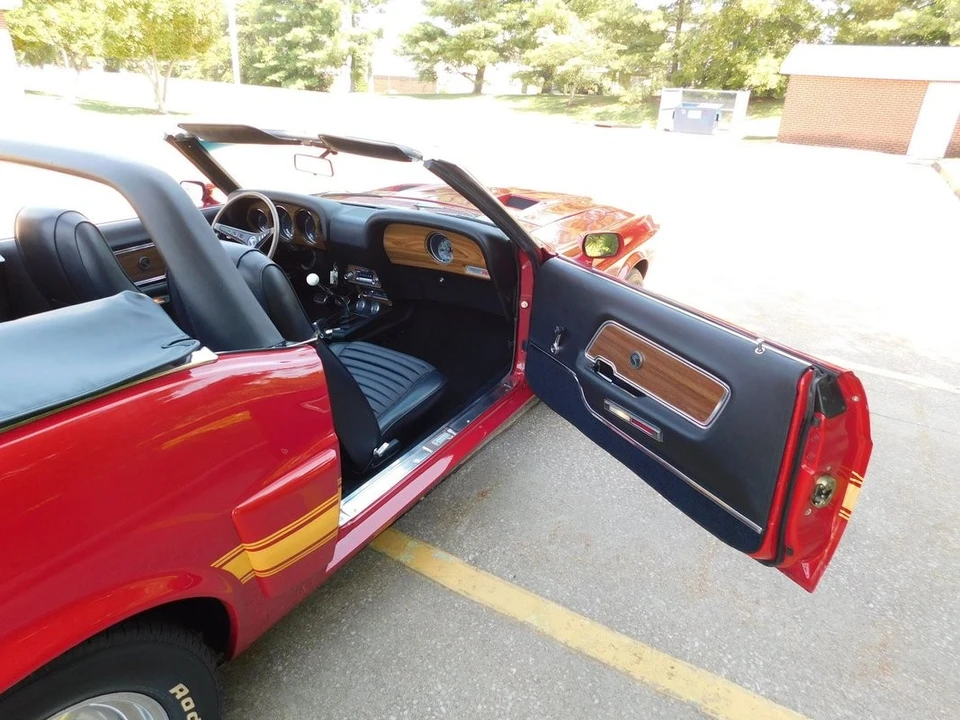 1970 Shelby GT350 - Image 17 of 31