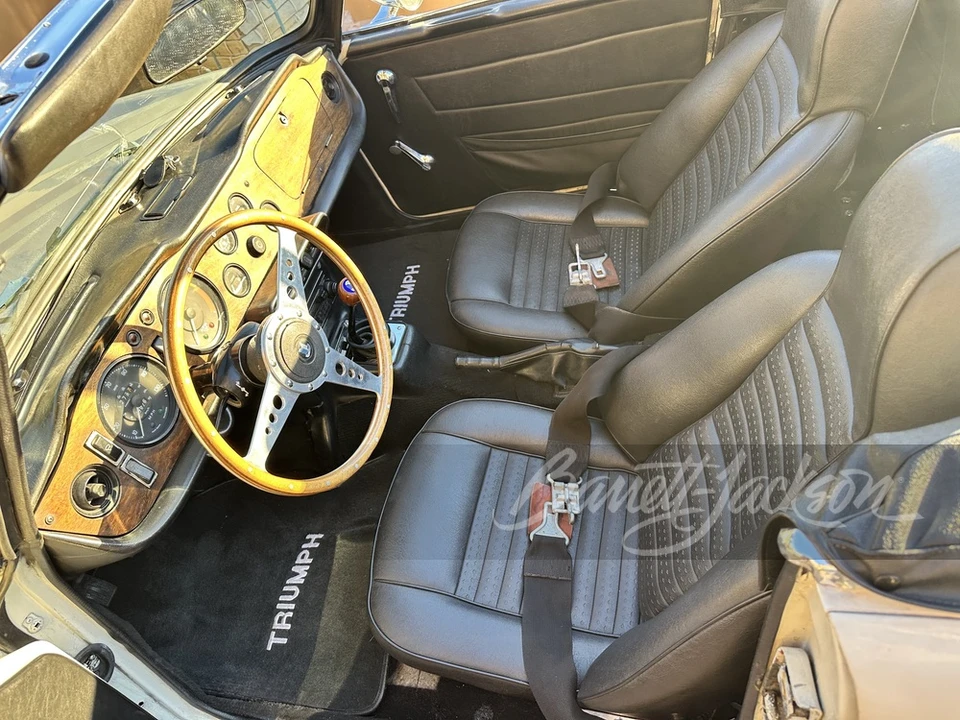 1970 Triumph TR6 (US-spec) - Image 6 of 13