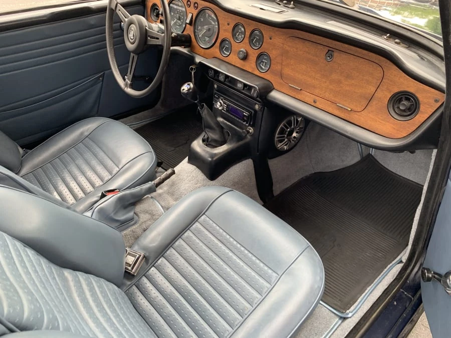 1970 Triumph TR6 (US-spec) - Image 5 of 7
