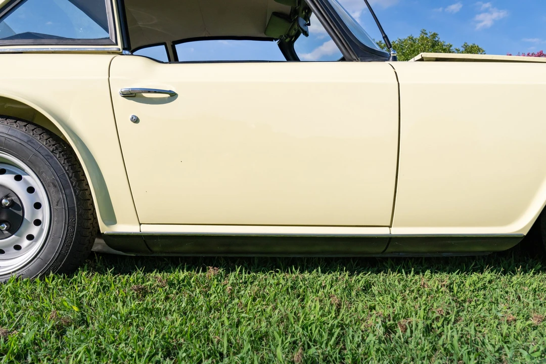 1970 Triumph TR6 CF Injected - Image 26 of 31