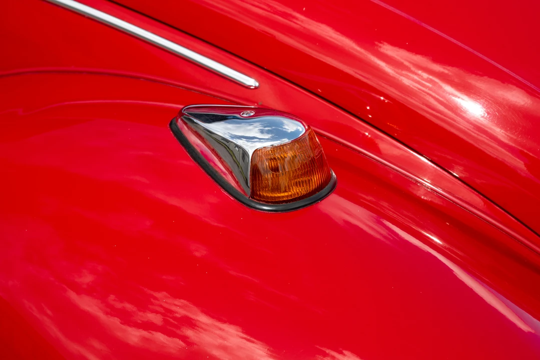 1970 Volkswagen Super Beetle - Image 18 of 31