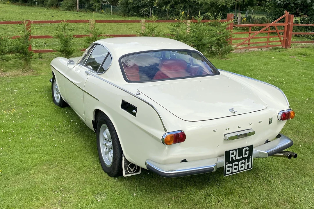 1970 Volvo 1800E - Image 16 of 31