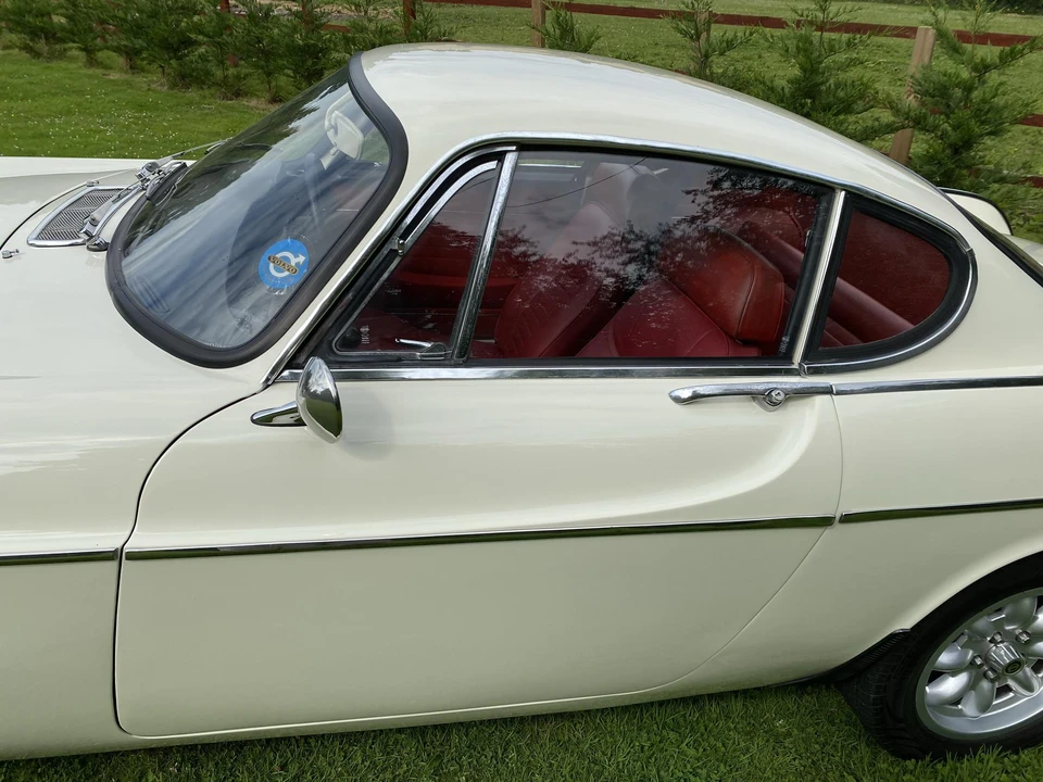 1970 Volvo 1800E - Image 28 of 31